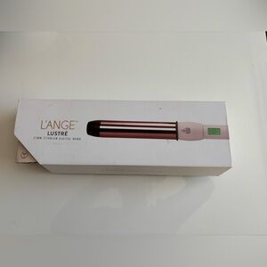 L’ANGE Lustré 32mm Titanium Digital Curling Wand Blush Pink w/ Glove & Box